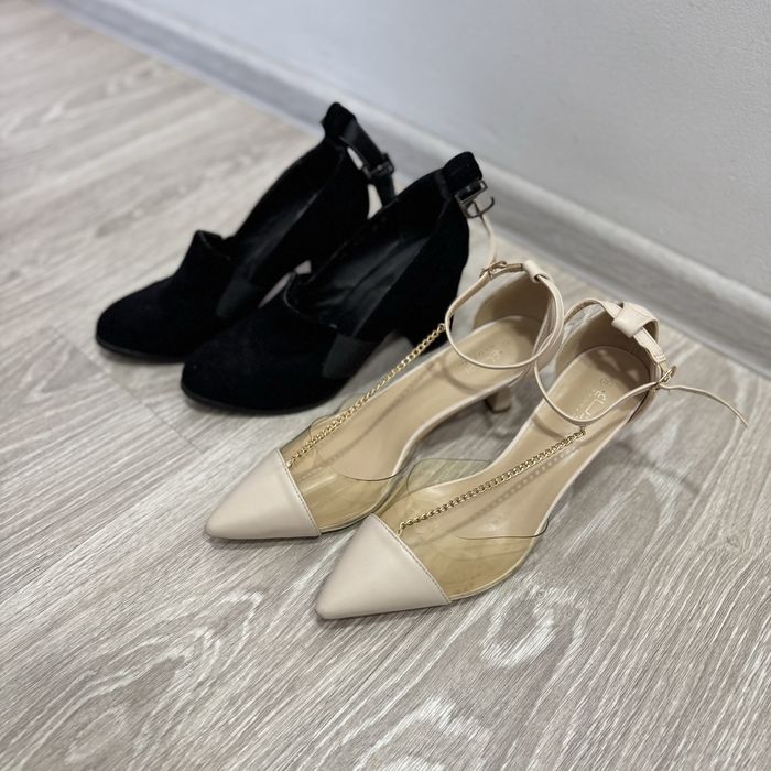 Женские кроссовки и туфли