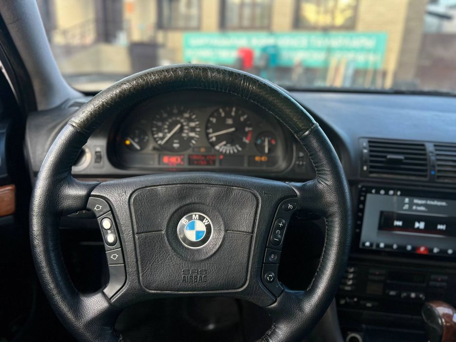 Продам:BMW 530 (E39)