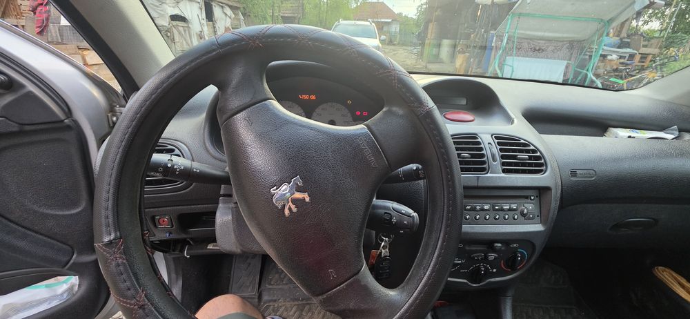 De vanzare Peugeot 206 sw
