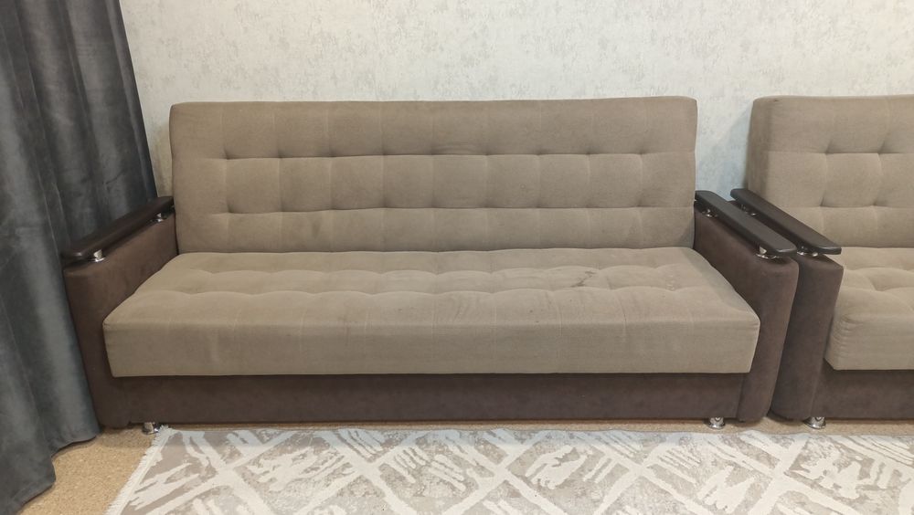 Продам диван с креслом