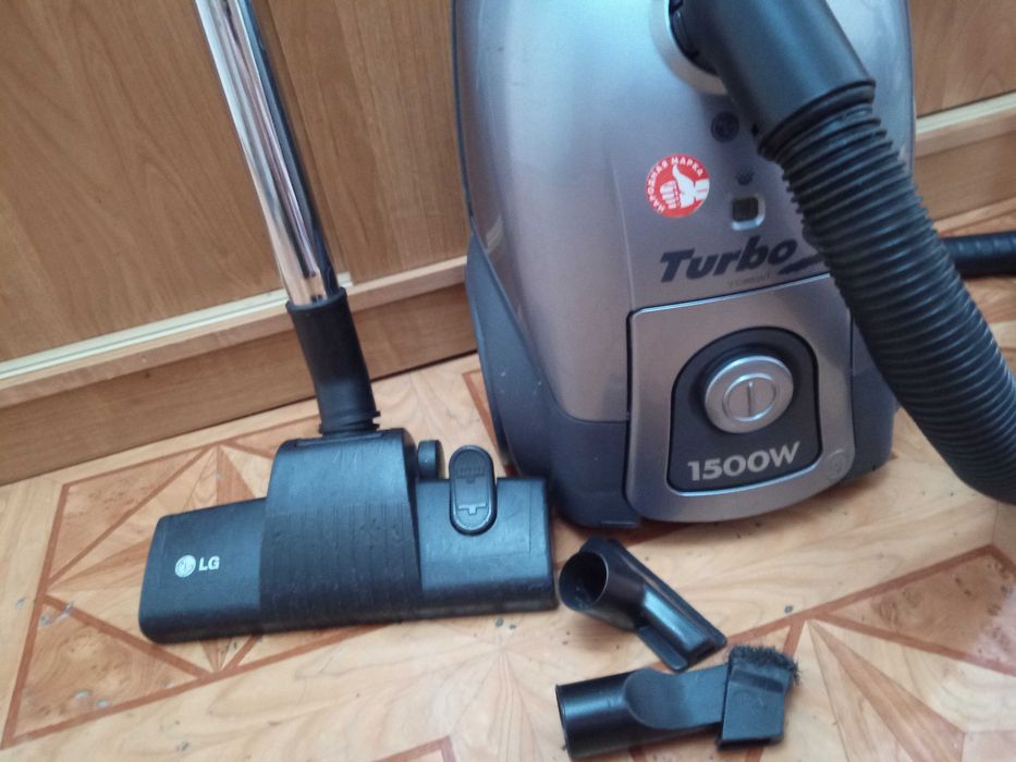 пылесос LG 1500 W