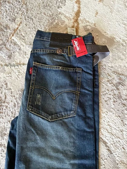 Продам мужские  джинсы