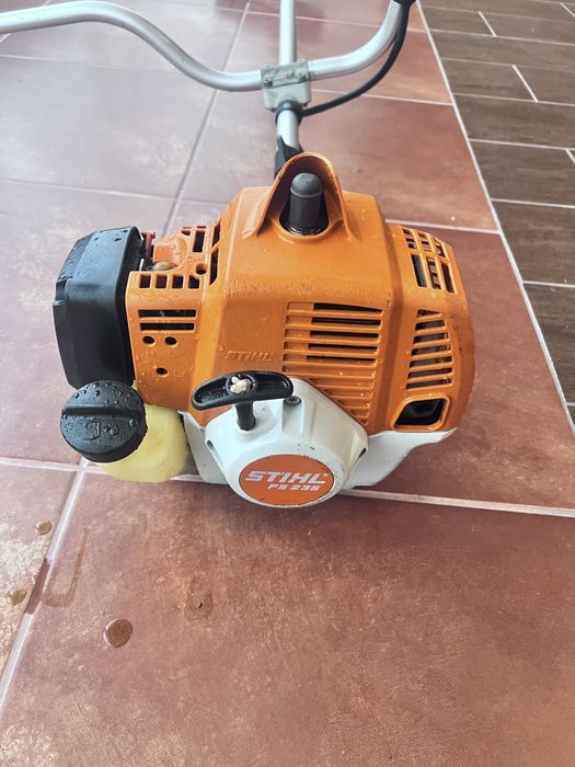 Motocoasa Stihl fs 235