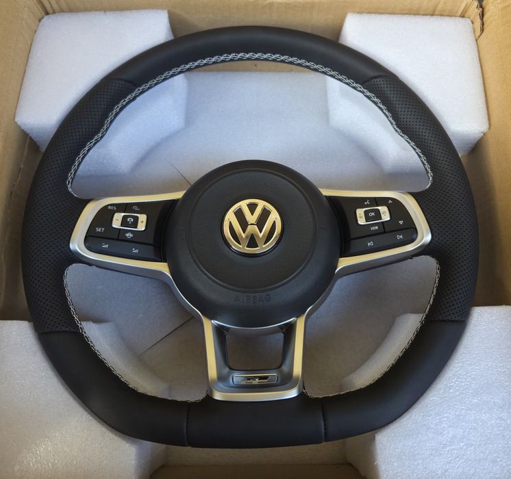 Волан R-Line VW Golf 7 Mk7 Mk7.5 Arteon Passat B8 Tiguan T-Roc T-Cross Touareg, тунинг спортен кожен мултифункционален волан с пера, бутони, airbag,