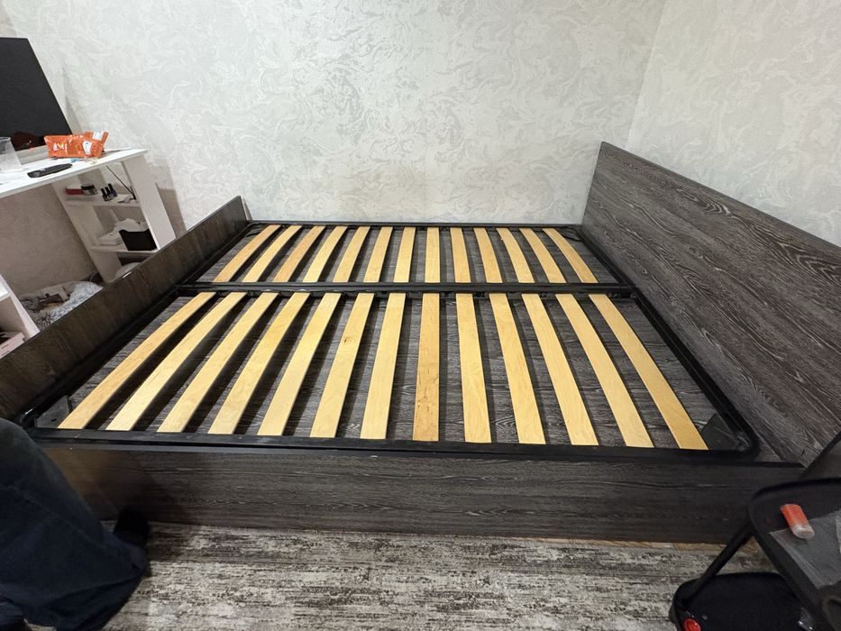 Кровать двухспальная