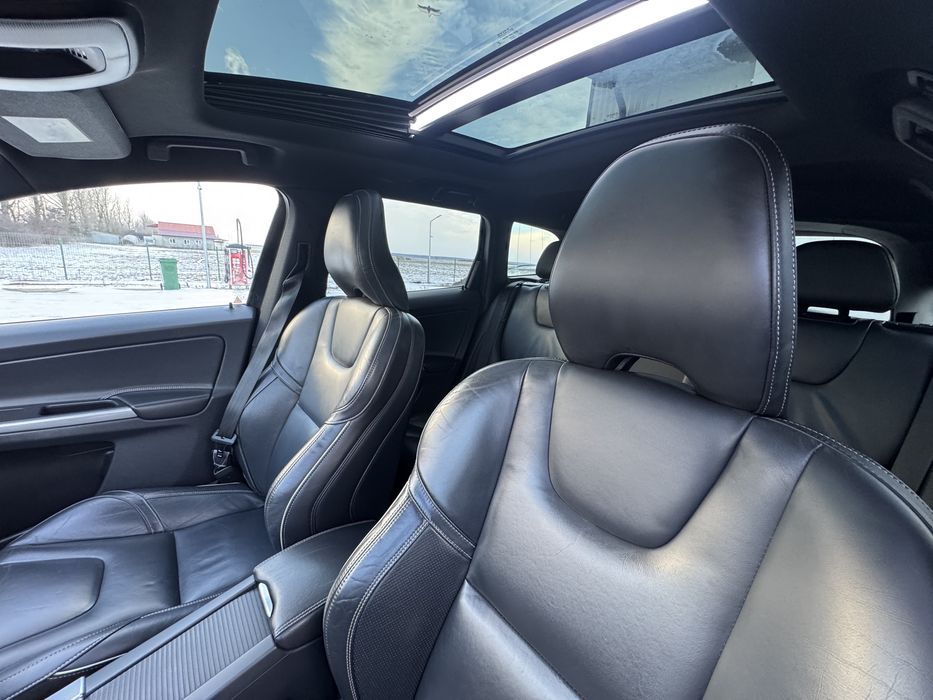 Volvo Xc60 2016 Automat/R design/pano/harman/camera/piele/rate/garanti