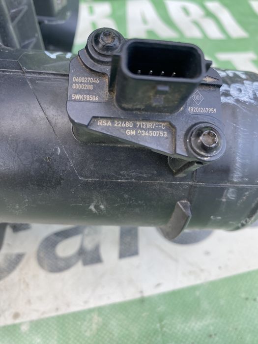 Debitmetru aer Opel Vivaro 1.6 dci 2016