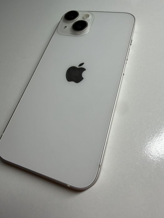Iphone 14  белого цвета