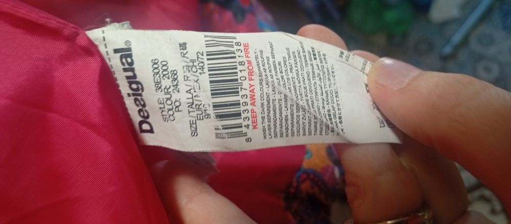 Geacă ușoară Desigual mărimea 8–9 ani, în stare excelenta
