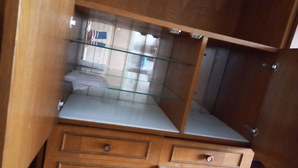 Продаю хороший советский шкаф