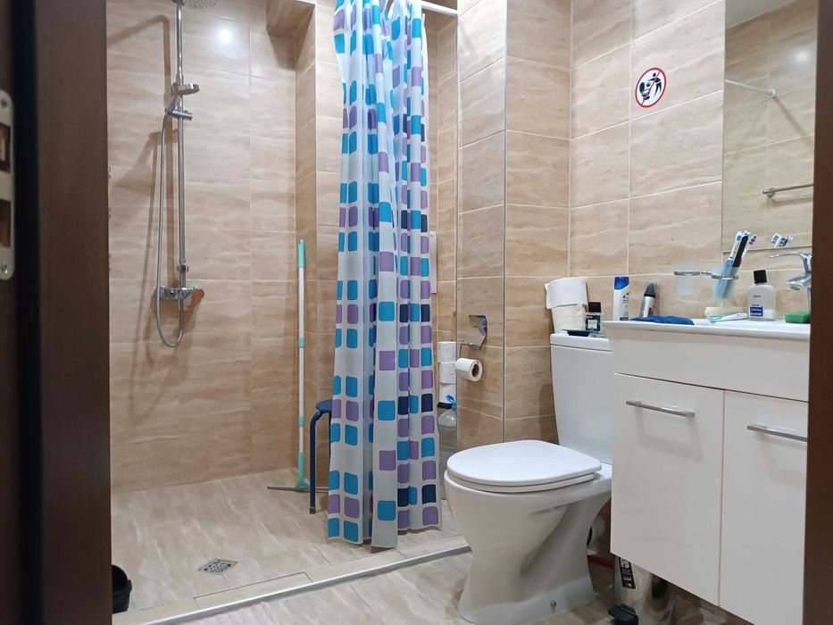 Дава се под наем Къща в Варна, Център - 330 кв.м за 1500 € - Снимка #13