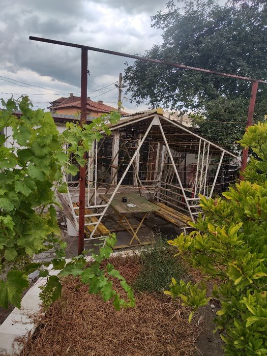 Продава се Къща в с. Казичене, Област София-град - 240 кв.м за 850 €/кв.м - Снимка #2