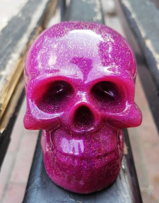 SKULL Craniu decorativ handmade din rășină roz cu glitter cosmic – decor spooky cute unic horror - HANDMADE rasina epoxy epoxidica
