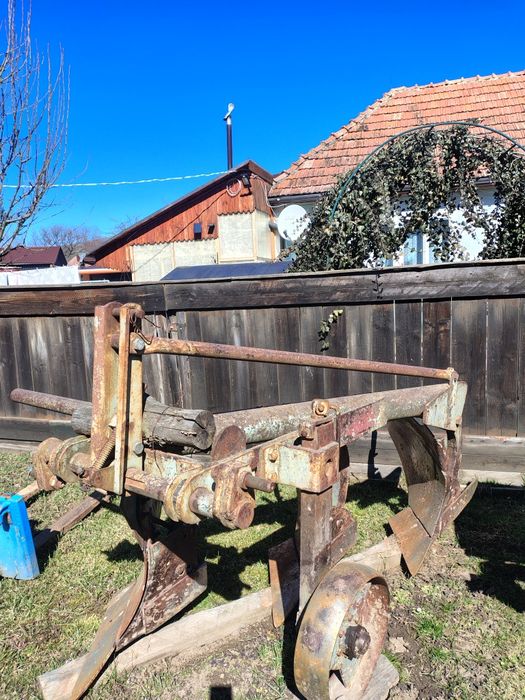 Vând plug pp4 romanesc