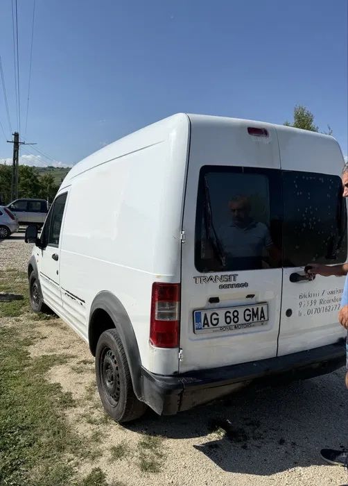 Vând Ford Transit Connect