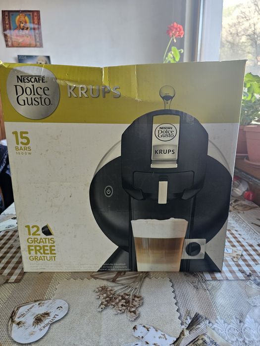 Кафе машина нова Долче  густо нескафе Марка Крупс