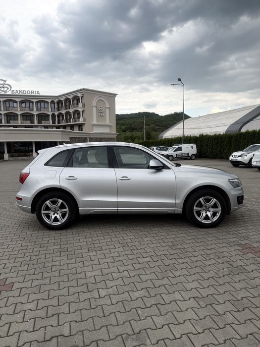 Audi Q5 2011 2.0 TDI Euro 5 foarte bine intretinut