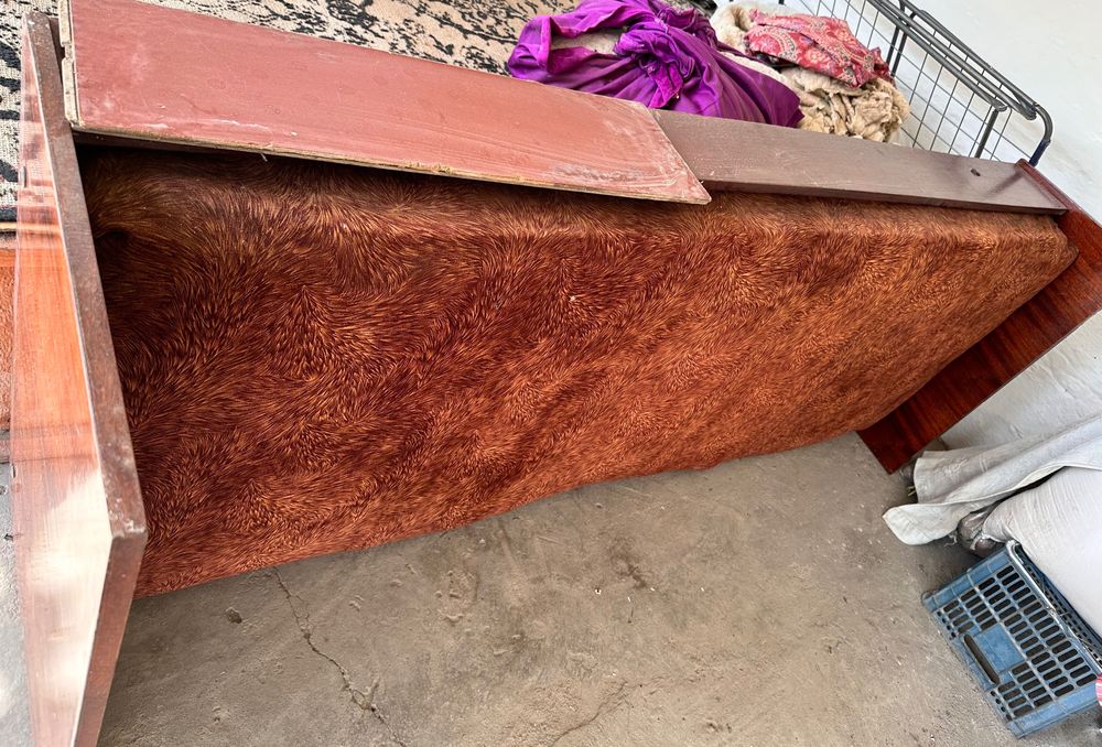 Продам диван хорошего качества