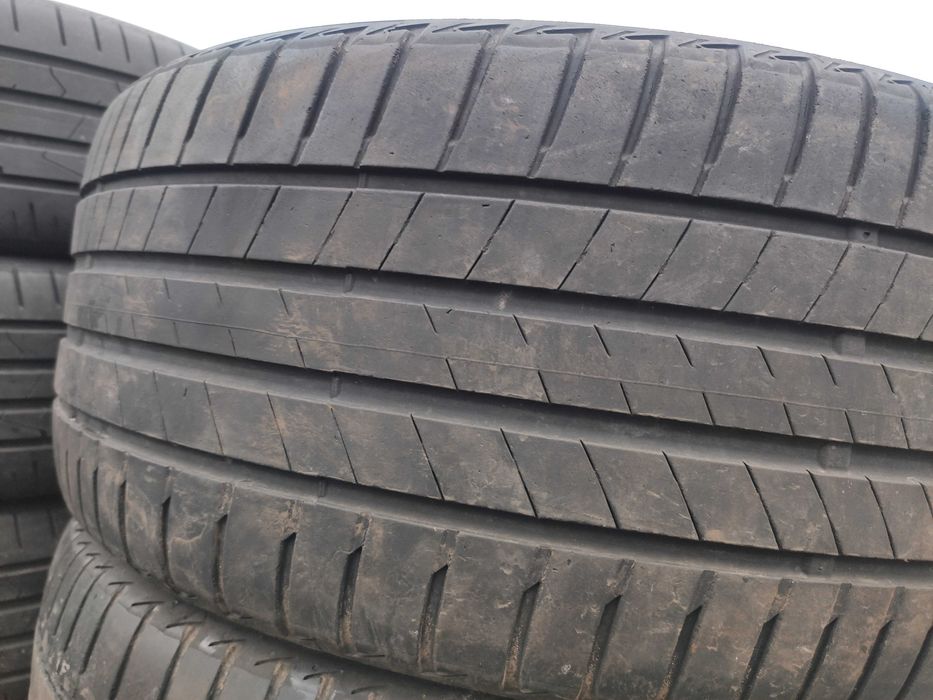 2бр Летни гуми 245 40 19 - Bridgestone - DOT 2022