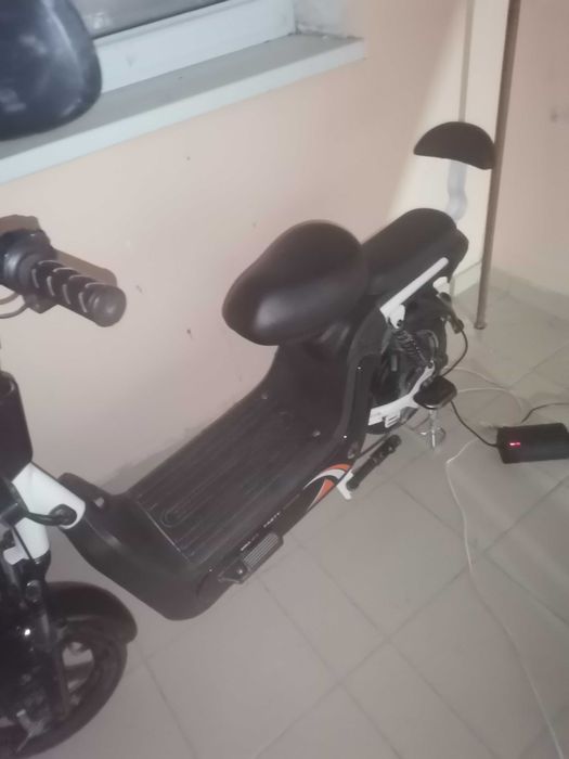 Ветро электроскутер