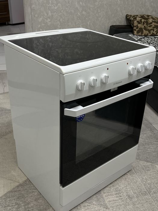 Продам электроплиту Hansa