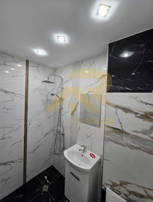 Продава се Двустаен апартамент в София, Център - 65 кв.м за 2247 €/кв.м - Снимка #8