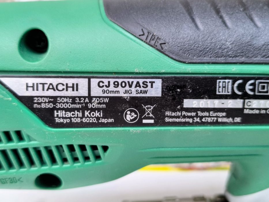 Прободен трион Hitachi CJ90VAST 705 W