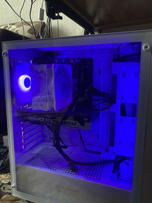 Продаю мощный игровой компьютер