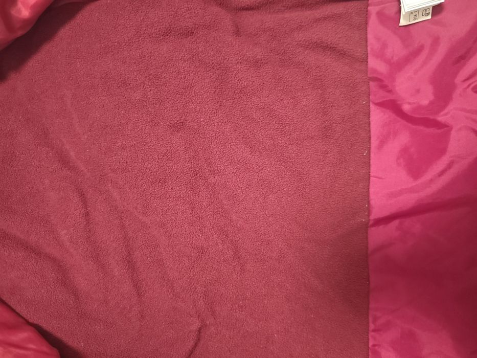 Vând Geaca impermeabila Decathlon, fete,8 ani