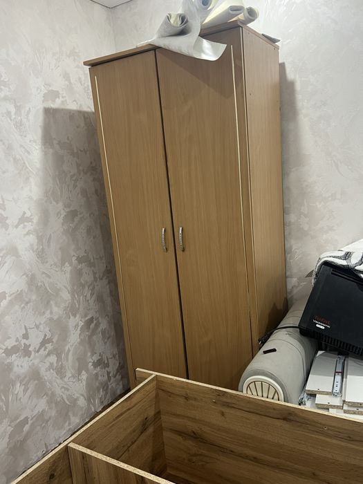 Продам шкаф срочно