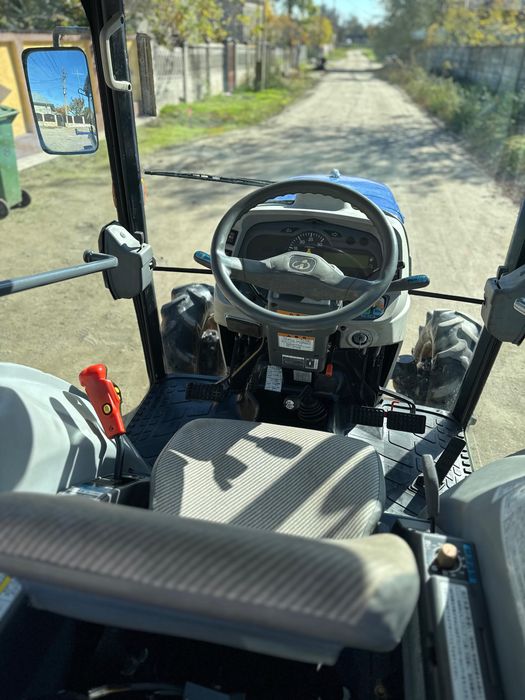 ISEKI AT 33| tractor japonez 4x4| an 2009| cabina AC si cald