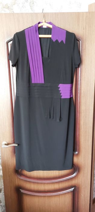 Продам 3 женских платья