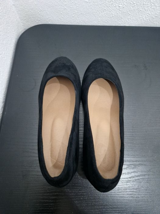 Обувки с нисък ток