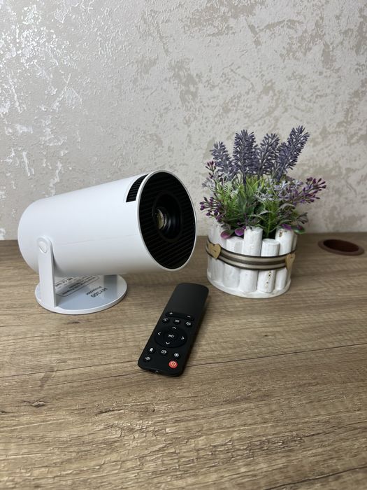 Проектор Ultra Y300
