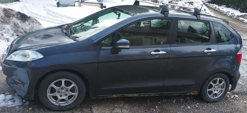 Honda FRV на части