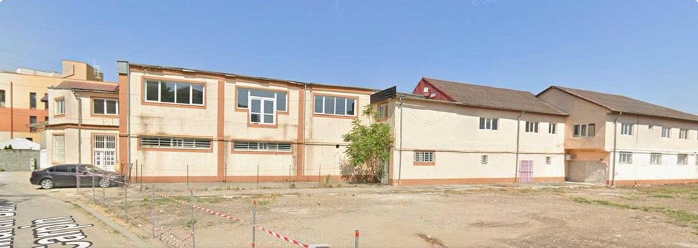 Calea Aradului, cladire SAD 1410 mp, parcare