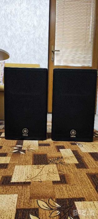 Активни тонколони Yamaha-DXR12 с калъфи