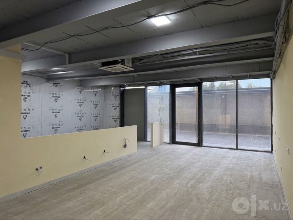 сдаётся в аренду помещение на улице бабура, ориентир Piramit tower