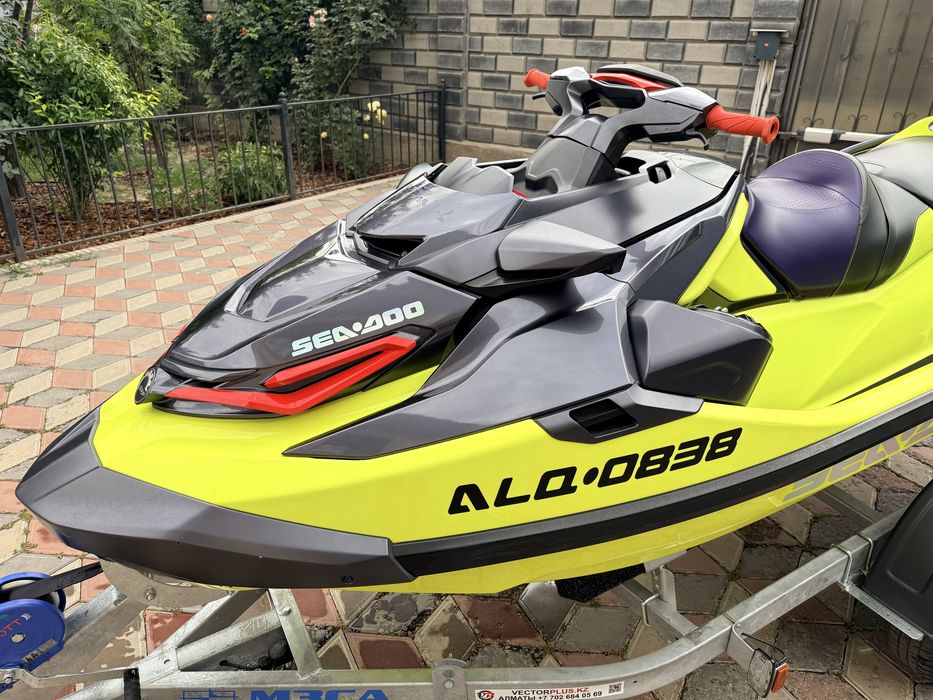 Гидроцикл RXT300