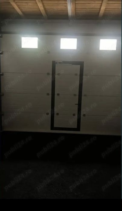 Garaj renovat, spatiu pretabil pentru atelier sau depozitare