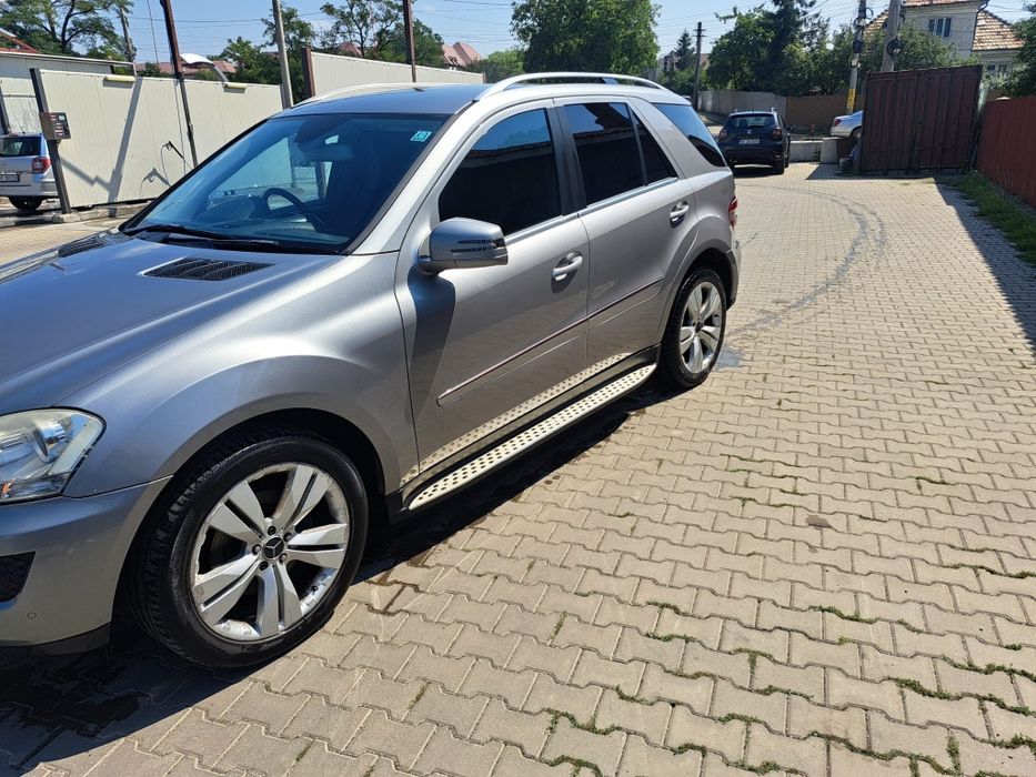 Haion spate Mercedes ML bară spate Mercedes ML portieră Mercedes ML
