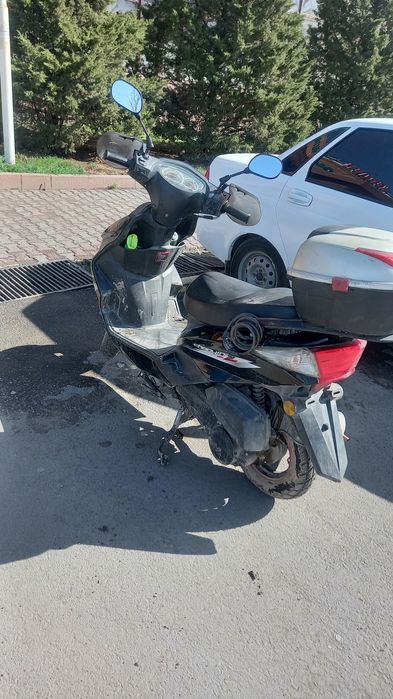 Скутер сатылады..