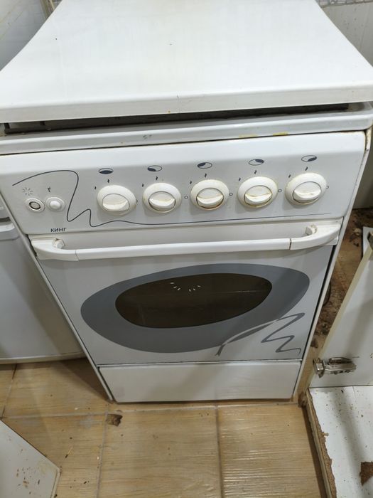 Продам газовую плиту