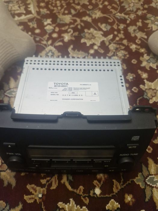 Продам автомогнитола на прадо 120