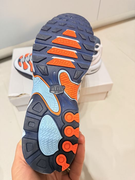 Nike Air Max Plus Drift Football Grey