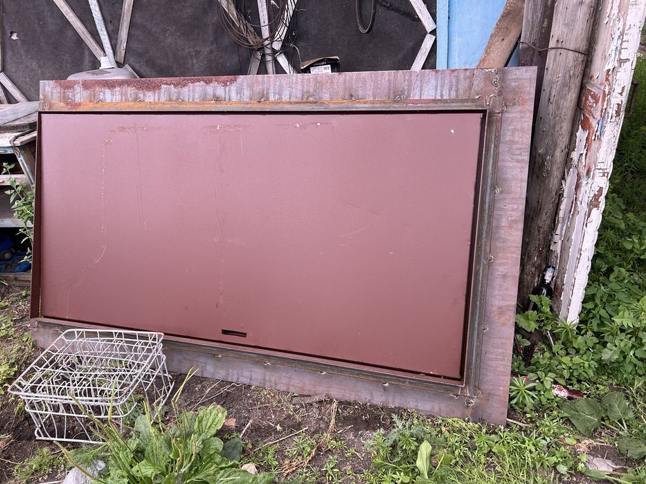 Продам дверь металическую