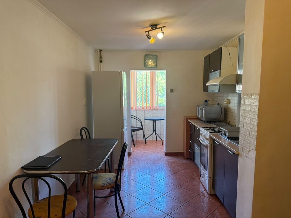 Inchiriez ap 2 camere