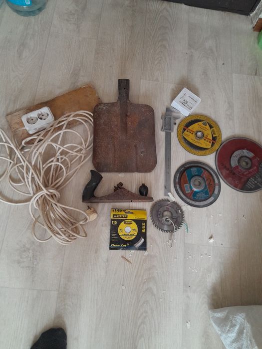 Продам диск обрезной 180