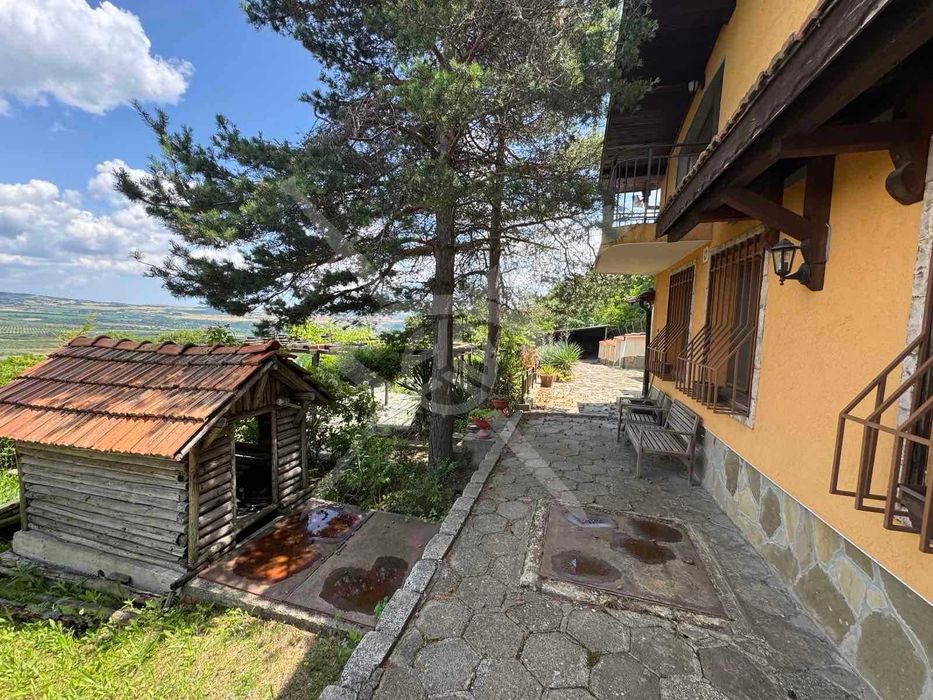 Две Вили - Айтос