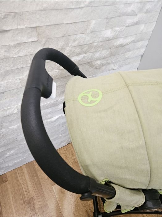 Лятна количка Cybex BEEZY